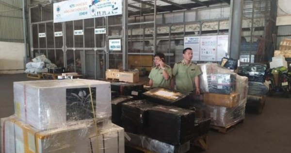 Phó Thủ tướng yêu cầu báo cáo, làm rõ nguồn gốc lô hàng lậu ở sân bay Nội Bài trước ngày 1/8