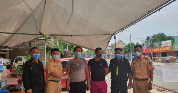 Bắc Giang: Cuốn ma tuý vào khẩu trang rồi giấu trong mũ bảo hiểm nhằm qua mặt công an