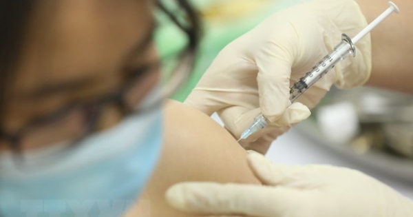 TP HCM: Triển khai tiêm vaccin cho bệnh nhân có bệnh lý nền đang điều trị nội trú