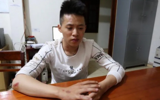 Gia Lai: Tạm giữ đối tượng chạy xe lạng lách, ném bột ớt chống đối CSGT