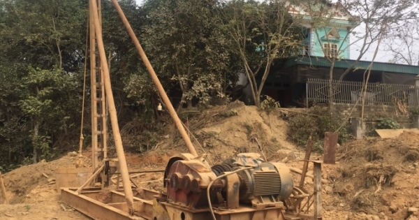 Tuyên Quang: Người dân yêu cầu dừng khoan thi công xây dựng cầu dân sinh vì nứt nhà