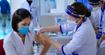Bệnh viện Nhiệt đới TP HCM ghi nhận 52/53 trường hợp mắc Covid -19 dù được tiêm đầy đủ 2 mũi vaccine