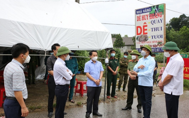 Khởi tố vụ án làm lây lan dịch bệnh COVID-19 tại Hương Sơn