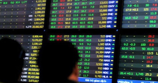 VN-Index lập đỉnh mới 1.405,81 điểm, cổ phiếu ngân hàng kéo thị trường