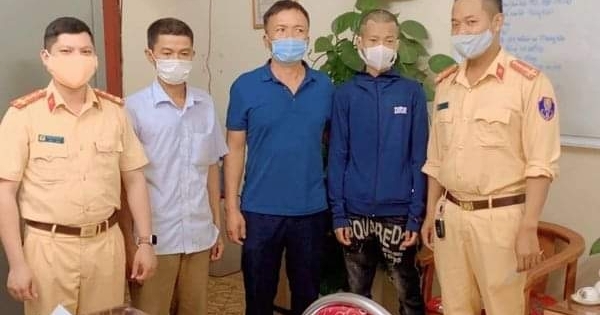 Nam thanh niên trộm xe máy của bố để đi bụi từ Thanh Hóa tới Sơn La thì bị CSGT "giữ lại"