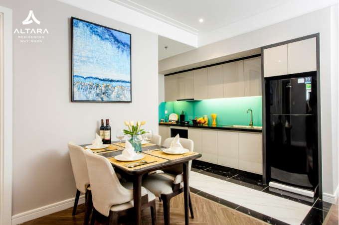 Không gian phòng bếp cũng được đầu tư kỹ lưỡng từ thiết kế đến hoàn thiện các trang thiết bị nội thất cao cấp