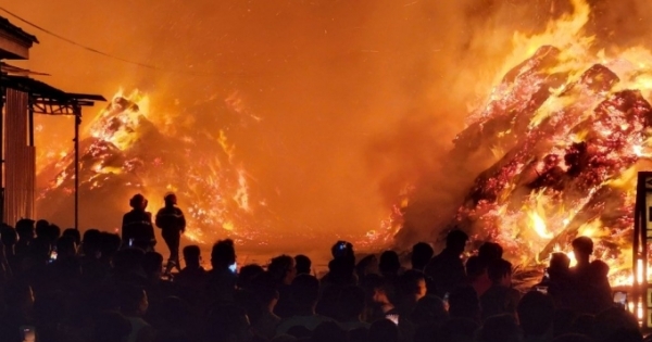 Nghệ An: Cháy lớn tại cụm công nghiệp Tháp Hồng Kỷ