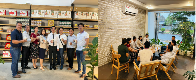 Các vị khách mời thưởng thức sữa hạt điều tại quán “Bà Tư Café &amp;amp; More” của Công ty Cổ phần Tập đoàn Gia Bảo (P.Tân Phú, TP. Đồng Xoài, Bình Phước) - nơi bày bán các đặc sản địa phương.