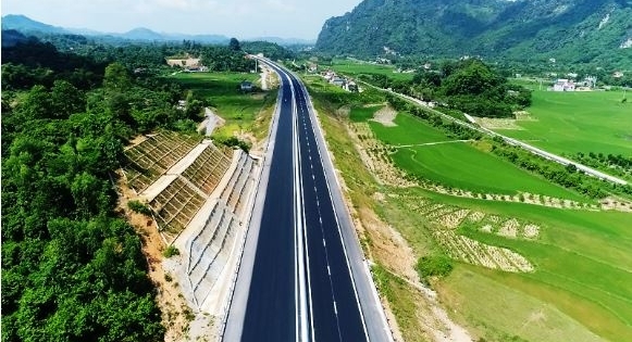 Hai dự án thành phần cao tốc Bắc - Nam qua Hà Tĩnh đầu tư hơn 17.000 tỷ đồng
