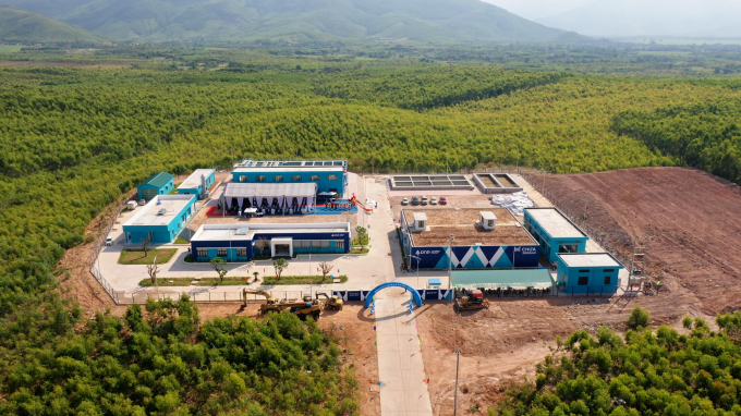 Nhà máy nước sạch Quảng Châu với công suất 15.000 m3/ ngày đêm, có khả năng cung cấp nước sạch cho hơn 90 ngàn người dân của huyện Quảng Trạch và thị xã Ba Đồn