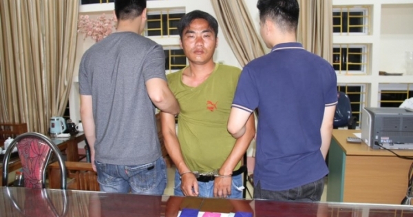 Lào Cai: Bắt quả tang đối tượng vận chuyển 600 viên ma túy tổng hợp