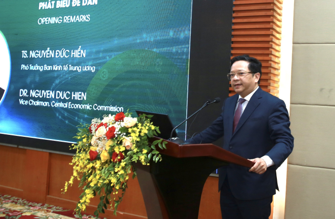 Ông Nguyễn Đức Hiển - Phó Trưởng ban Kinh tế Trung ương phát biểu tại hội thảo.