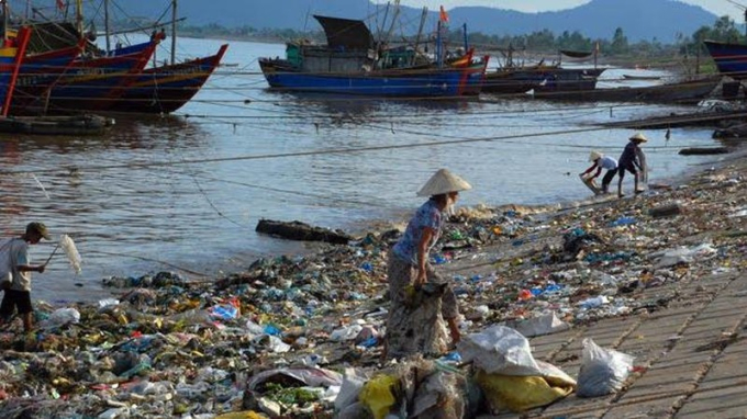 Ô nhiễm môi trường biển chủ yếu đến từ áp lực phát triển kinh tế - xã hội. (Ảnh minh họa)