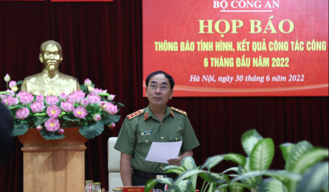 Thượng tướng Trần Quốc Tỏ, Uỷ viên Trung ương Đảng, Thứ trưởng Công an chủ trì họp báo