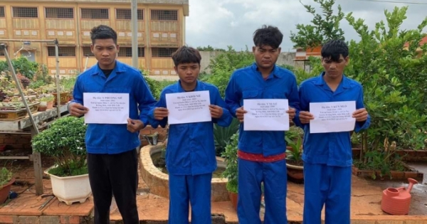 Đắk Lắk: Tạm giữ các đối tượng đập phá xe khách