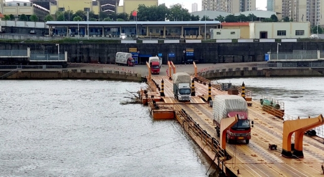 Quảng Ninh: Chính thức thông quan trở lại Lối mở cầu phao tạm Km3+4