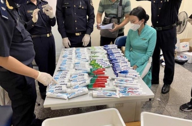 Khởi tố 65 người liên quan vụ 4 tiếp viên hàng không xách 11 kg ma túy từ Pháp về Việt Nam