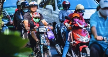 Phòng tránh tai nạn thương tâm do trẻ “táy máy” xe máy