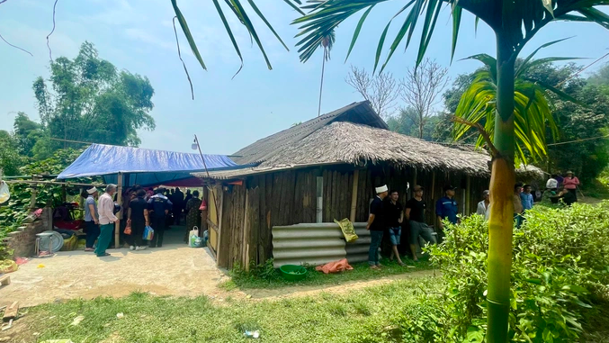 Ngôi nhà gia đình nạn nhân tại xã Thống Nhất, TP Lào Cai (Ảnh: Tống Huệ)