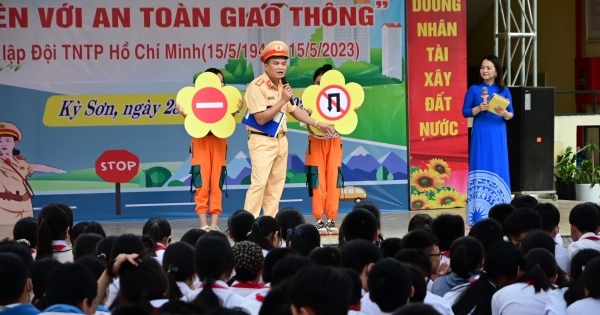 Công an TP Hải Phòng tổ chức tuyên truyền về trật tự an toàn giao thông tại các trường học