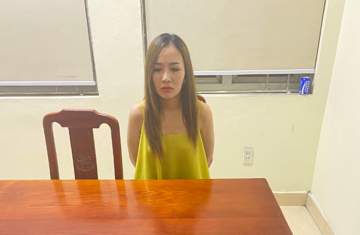 Quảng Ninh: "Hotgirl" 9X bị bắt quả tang khi đang mua bán trái phép chất ma tuý
