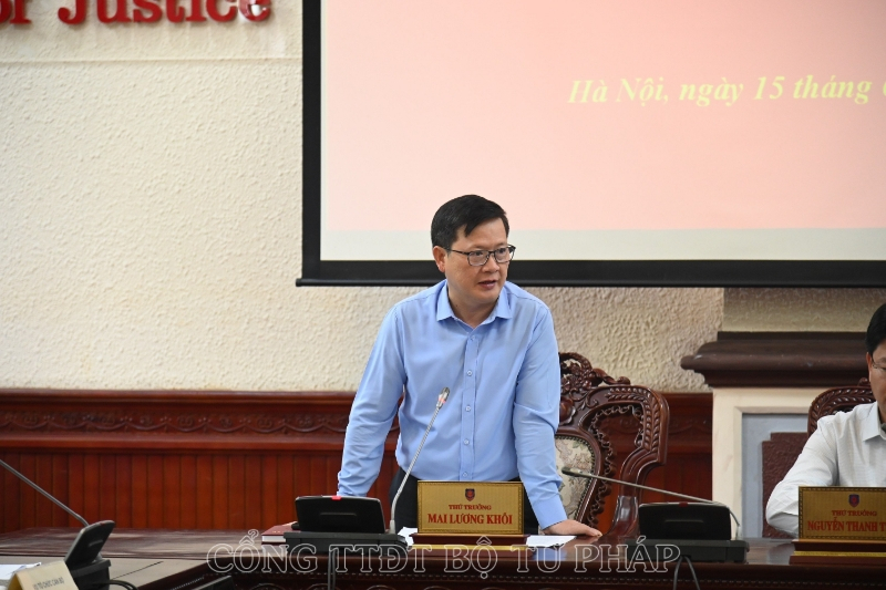 Thứ trưởng Mai Lương Khôi phát biểu nhận nhiệm vụ tại buổi bàn giao.