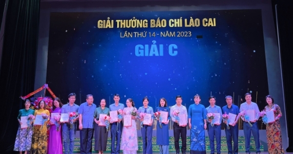 Phóng viên Báo Pháp luật Việt Nam nhận giải C, Giải báo chí tỉnh Lào Cai