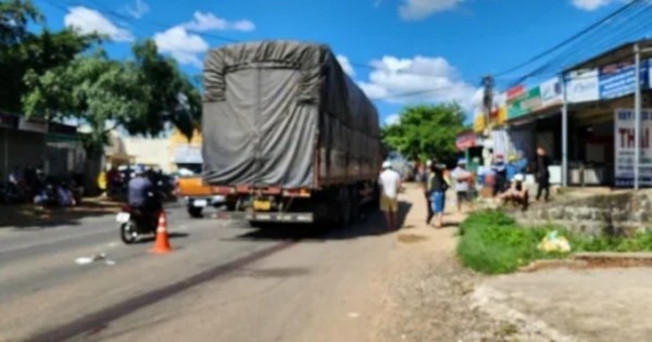 Đắk Lắk: 2 thanh niên đi xe máy ngã ra đường, bị xe tải cán tử vong