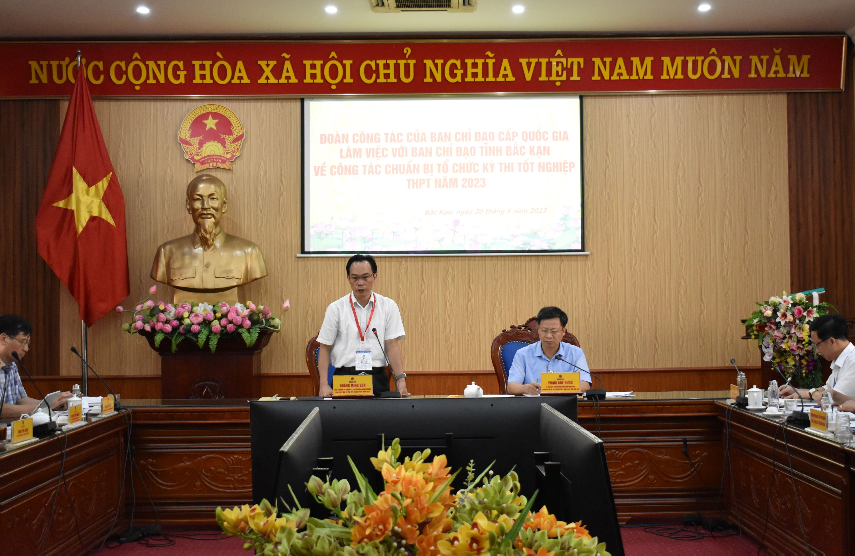Thứ trưởng Hoàng Minh Sơn phát biểu tại cuộc làm việc với Ban Chỉ đạo tỉnh tỉnh Bắc Kạn. (Ảnh: Bộ Giáo dục và Đào tạo)