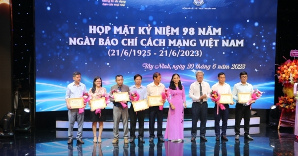 Tây Ninh họp mặt kỷ niệm 98 năm ngày Báo chí cách mạng Việt Nam