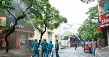 Sẵn sàng ứng phó khi xảy ra cháy lớn, cháy lan sang chợ xe máy đồ cũ tại phường Dịch Vọng