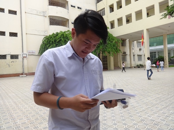 Bạn Phạm Minh Hiếu, học sinh trường THPT Y&ecirc;n H&ograve;a chia sẻ: