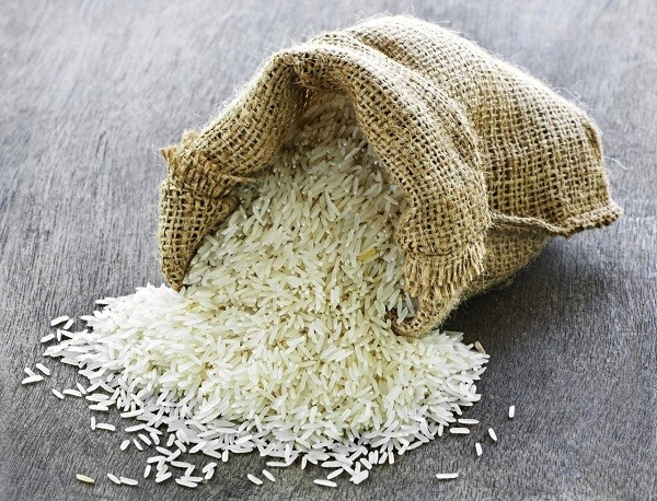 &nbsp;Ba b&aacute;t cơm l&agrave;m từ gạo nhựa sẽ tương đương với việc bạn