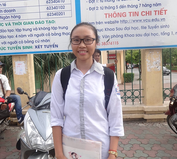 Nguyễn Thị Minh Huệ, một th&iacute; sinh tham dự kỳ thi chia sẻ: