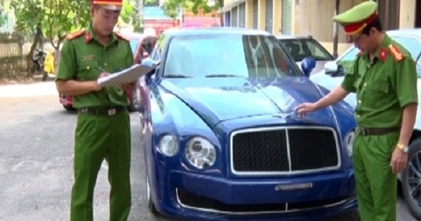 Quảng Bình: Bắt giữ siêu xe Bentley “lậu” trị giá hơn 2 tỷ đồng