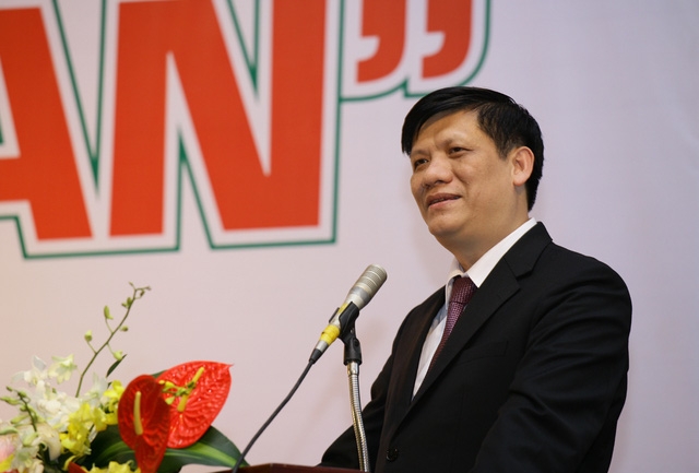 Thứ trưởng Bộ Y tế Nguyễn Thanh Long: &ldquo;Cả nước c&oacute; khoảng 9 triệu hộ sản xuất,600.000 hộ kinh doanh th&igrave; sản xuất, kinh doanh bảo đảm ATTP l&agrave; rất kh&oacute; khăn&rdquo;. Ảnh: minh họa