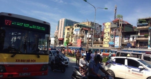 Hà Nội: Nữ sinh 15 tuổi chết thảm vì chưa quen xe máy điện