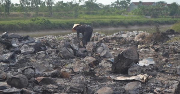 Thực hư thông tin “cầu cứu” nhà báo vì rác thải Formosa được chở về đốt ở Nghệ An