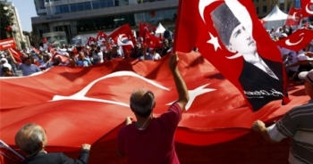 42 nhà báo bị bắt giữ sau đảo chính ở Thổ Nhĩ Kỳ