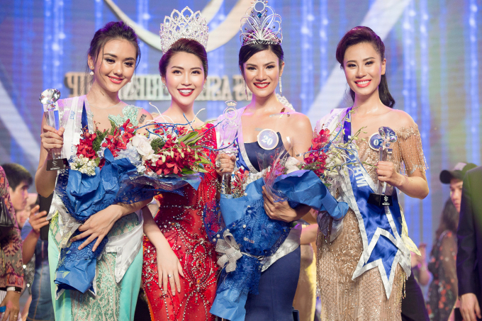 Hoa hậu Tường Linh diện v&aacute;y đỏ rực tại chung kết Hoa hậu Hữu Nghị ASEAN 2017