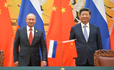 Tổng thống Nga Putin v&agrave;&nbsp;Chủ tịch Trung Quốc Tập Cận B&igrave;nh. (Ảnh: Reuters)