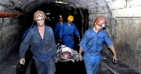 Quảng Ninh: Tìm thấy công nhân mỏ bị vùi lấp trong lò dưới độ sâu gần 100 mét