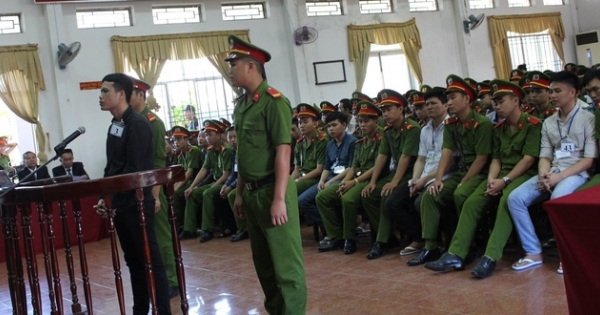 Xét xử 49 học viên cai nghiện gây rối tại Đồng Nai
