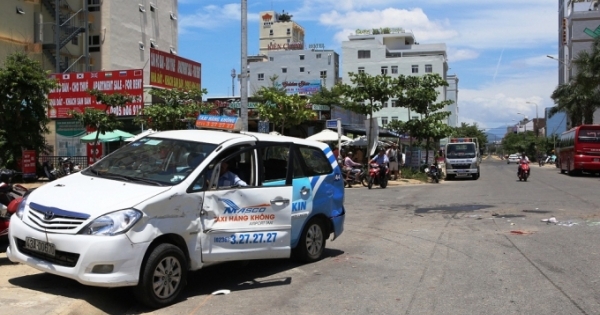 Đà Nẵng: Va xe taxi, tài xế xe điện tử vong, 4 hành khách bị thương nặng