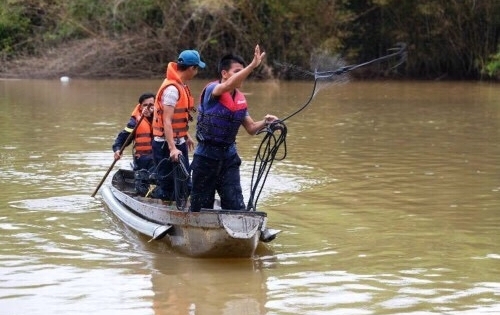 Lâm Đồng: Lật thuyền trên sông Krông Nô, 1 người chết 4 người mất tích