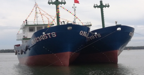 Quảng Nam: Hạ thủy hai tàu vỏ thép mới có tổng đầu tư trên 32 tỷ đồng