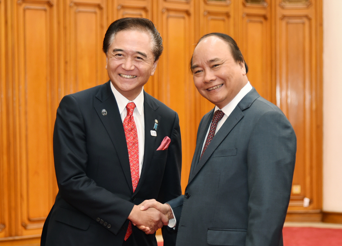 Thủ tướng Nguyễn Xu&acirc;n Ph&uacute;c tiếp Thống đốc tỉnh Kanagawa (Nhật Bản), &ocirc;ng Kuroiwa Yuji.