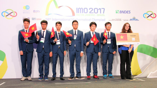 6 th&iacute; sinh đội tuyển quốc gia Việt Nam đều gi&agrave;nh huy chương tại kỳ thi Olympic to&aacute;n học quốc tế 2017.