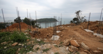 Đà Nẵng: Tiến hành phương án chống sạt lở 40 móng biệt thự không phép ở Sơn Trà