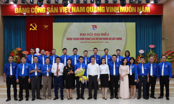 Ban Chấp h&agrave;nh Đo&agrave;n Thanh ni&ecirc;n Bộ X&acirc;y dựng nhiệm kỳ 2017-2022 ra mắt Đại hội.